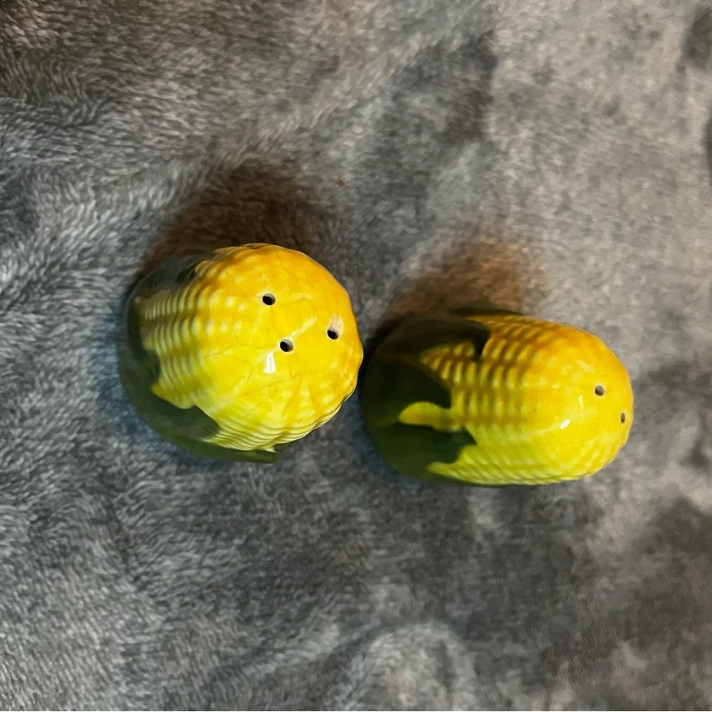 Vintage Shawnee Pottery Corn King Salt And Pepper Shakers